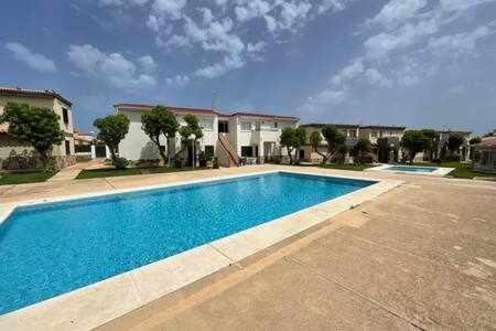 Forcat Apartamento Bajo Con Jardin Y Piscina Ciutadella  Dış mekan fotoğraf
